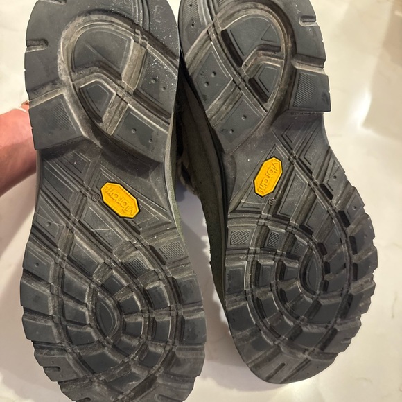 Asolo Women's Hiking Boots - Gray and Olive Goretex Vibram Sole / 10 - Picture 5 of 13